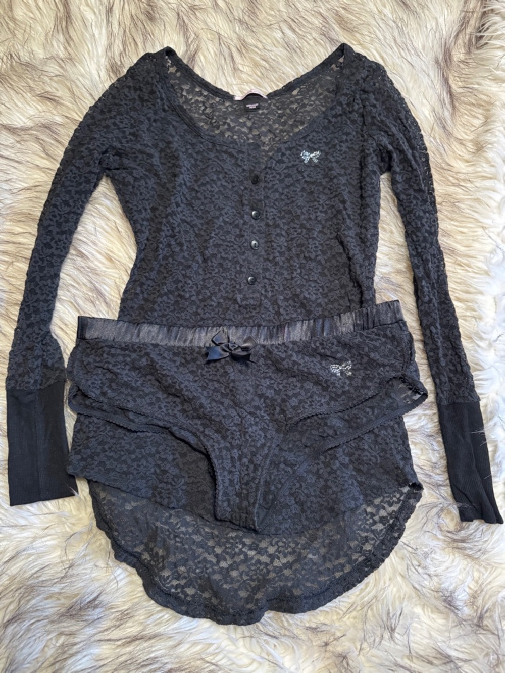 Victoria Secret lace set M